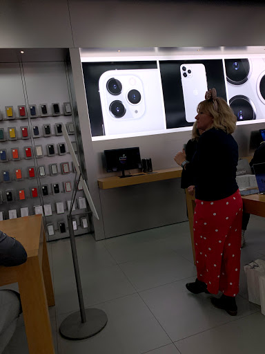 Computer Store «Apple Fashion Place», reviews and photos, 6191 State St, Murray, UT 84107, USA