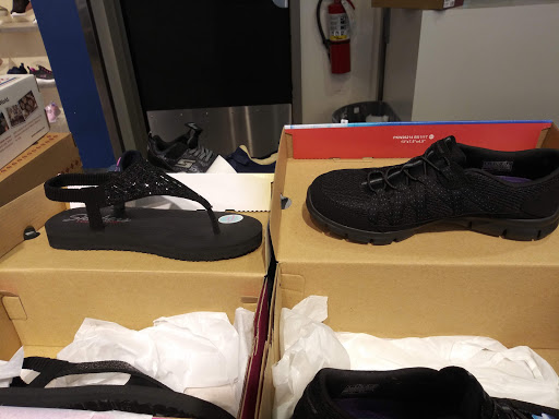 Shoe Store «SKECHERS Factory Outlet», reviews and photos, 250 E Palm Dr #160, Florida City, FL 33034, USA