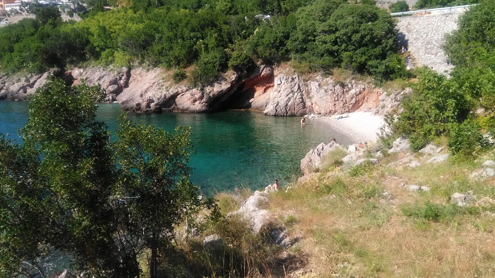 Fotografie cu Senj beach cu nivelul de curățenie înalt