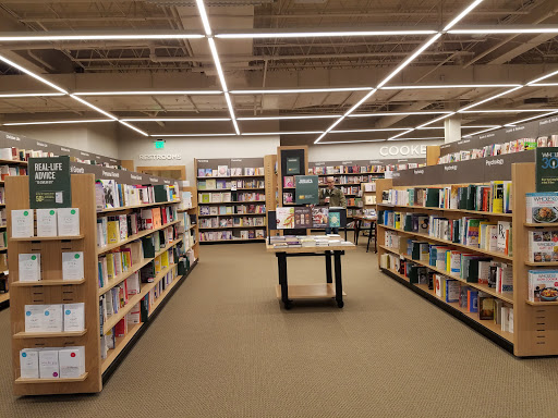 Shopping Mall «Vernon Hills Shopping Center», reviews and photos, 700 White Plains Post Road, Eastchester, NY 10709, USA