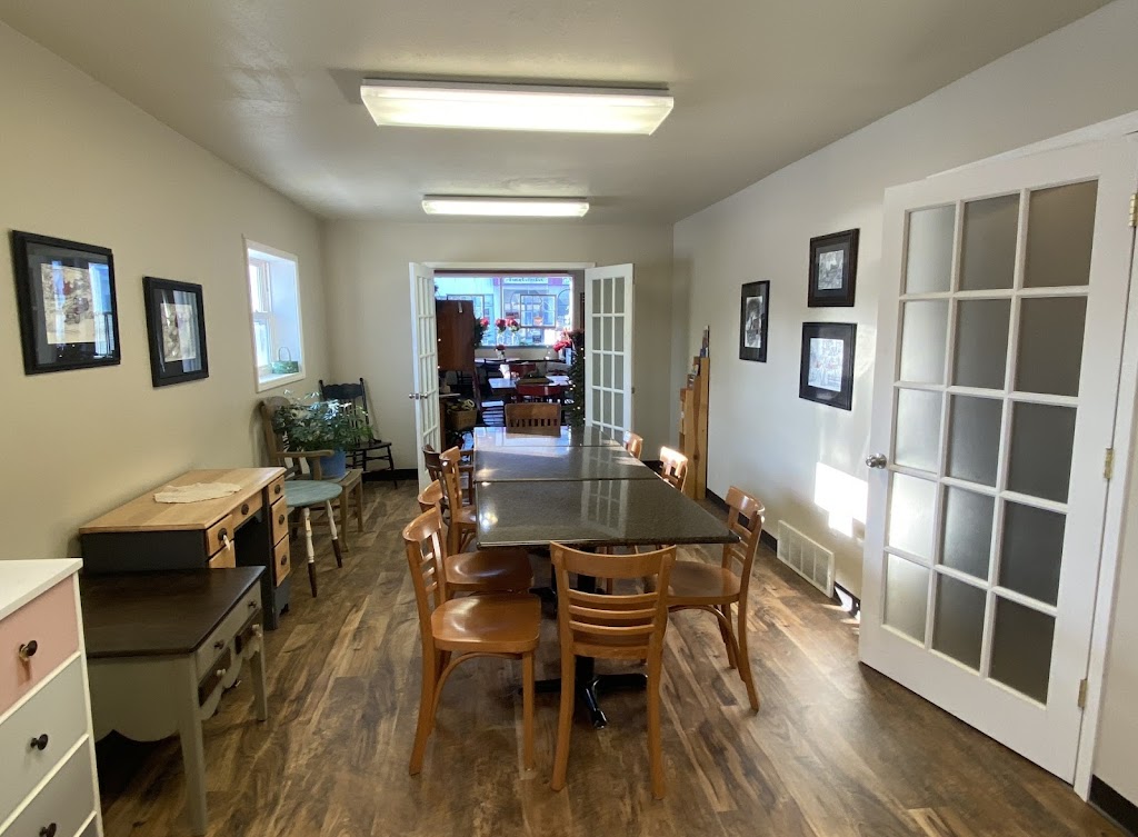 The Living Room Coffee Shop & Vintage Decor, LLC 54929