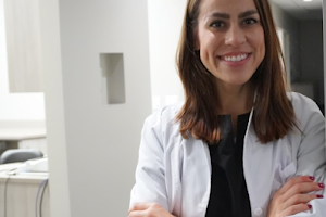 Dr. Kelsey Sullivan: Spanish Speaking Dentist in Lincoln, NE image