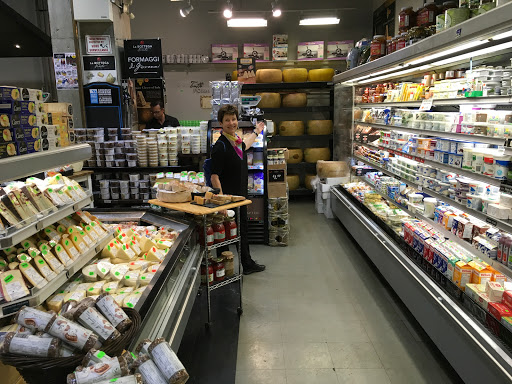 Italian grocery store Ottawa