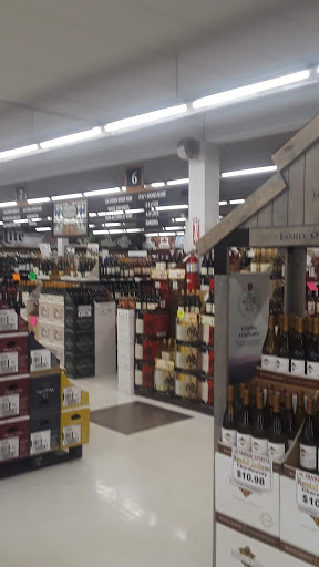 Liquor Store «Yankee Spirits», reviews and photos, 376 Main St, Sturbridge, MA 01566, USA