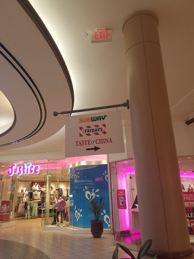 Shopping Mall «Boulevard Mall», reviews and photos, 730 Alberta Dr, Buffalo, NY 14226, USA