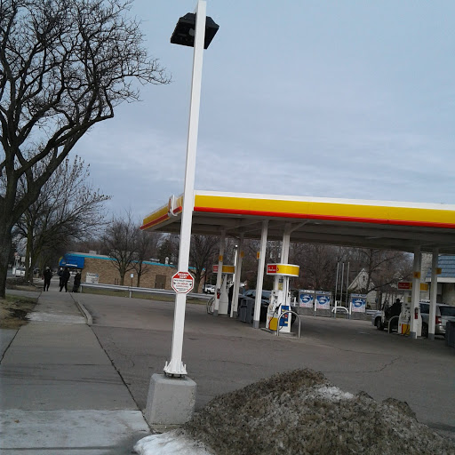 Gas station Sterling Heights
