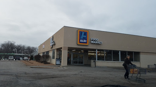 Supermarket «ALDI», reviews and photos, 11100 Cedar Lake Rd, Minnetonka, MN 55305, USA
