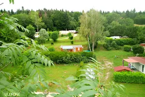 Camping Le Balcon de Chartreuse : Camping 3 étoiles ouvert de mi-avril à mi-octobre image