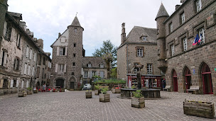 Photo n°16 de Restaurant Les Templiers - Salers à Salers ()