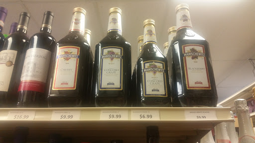 Liquor Store «Fine Wine & Liquor», reviews and photos, 5 Meadow St, Naugatuck, CT 06770, USA