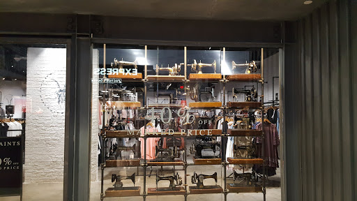 Shopping Mall «Sawgrass Mills», reviews and photos, 12801 W Sunrise Blvd, Sunrise, FL 33323, USA