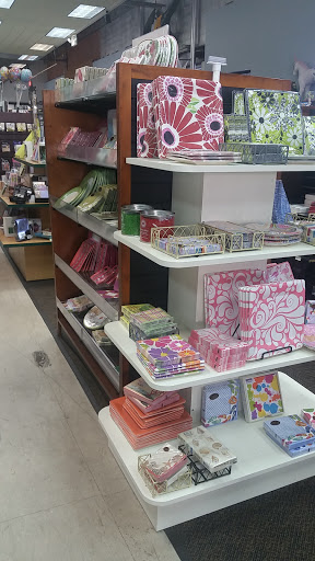 Hardware Store «Zinger Hardware & General Merchant», reviews and photos, 4001 N Lamar Blvd #300, Austin, TX 78756, USA