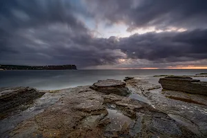 MacMasters Beach Rockpool image