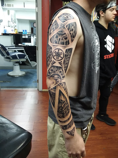 Tattoo Shop «Skin Tight Tattoo», reviews and photos, 2863 W Sunrise Blvd, Fort Lauderdale, FL 33311, USA