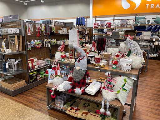 Outdoor Sports Store «Sierra Trading Post», reviews and photos, 215 N Maple Rd Unit 1F, Ann Arbor, MI 48103, USA