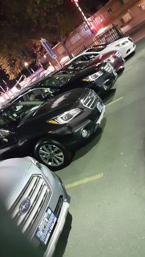 Subaru Dealer «Downtown Subaru of Oakland», reviews and photos, 4133 Broadway, Oakland, CA 94611, USA