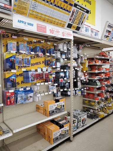 Hardware Store «Harbor Freight Tools», reviews and photos, 290 Eisenhower Dr, Biloxi, MS 39531, USA