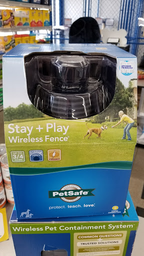 Pet Supply Store «Chow Hound Pet Supplies», reviews and photos, 5811 Byron Center Ave SW, Wyoming, MI 49519, USA