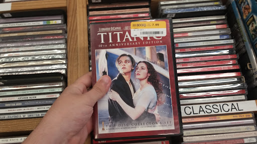 Book Store «Half Price Books», reviews and photos, 31 Orland Square Dr, Orland Park, IL 60462, USA