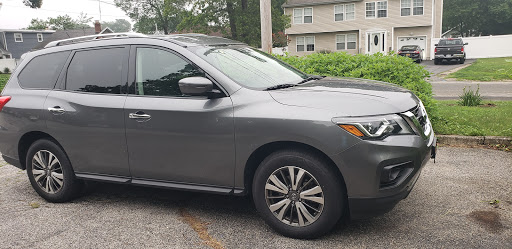 Used Car Dealer «Hertz Car Sales Rockville Centre», reviews and photos, 1297 Woodfield Rd, Rockville Centre, NY 11570, USA