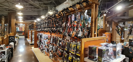 Sporting Goods Store «Bass Pro Shops», reviews and photos, 4500 Baldwin Rd, Auburn Hills, MI 48326, USA
