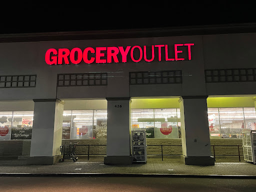 Grocery Store «Grocery Outlet Bargain Market», reviews and photos, 426 W Harder Rd, Hayward, CA 94544, USA