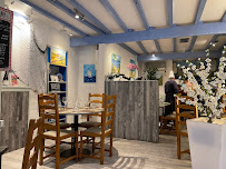 Atmosphère du Restaurant familial L'Escale Bleue - Restaurant de poissons frais local à Collioure - n°4