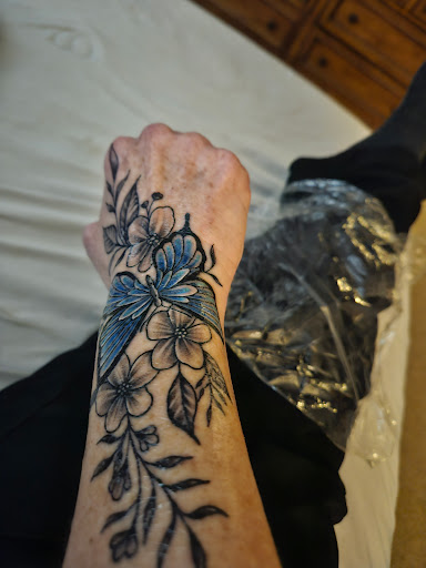 Explore manta ray tattoo ideas, creative tattoo ideas in San Bruno, available at Emperial Ink Tattoo