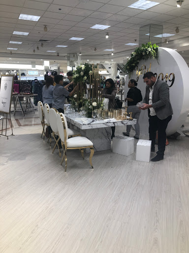 Department Store «Lord & Taylor», reviews and photos, 158 Walt Whitman Rd, Huntington Station, NY 11746, USA