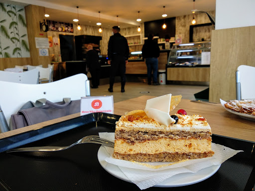 Brisanorte Pastelarias (Largo do Cruzeiro) no Leiria, Leiria