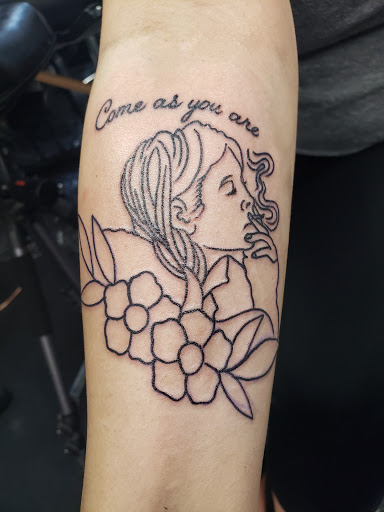 Tattoo Shop «Diamond Tattoos», reviews and photos, 7870 Culebra Rd #23, San Antonio, TX 78251, USA