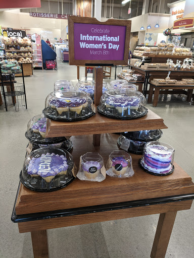 Grocery Store «Hannaford Supermarket», reviews and photos, 1127 North Ave Suite 11, Burlington, VT 05408, USA