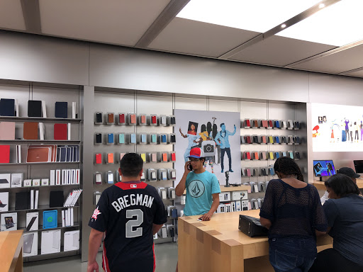 Computer Store «Apple Willowbrook Mall», reviews and photos, 2000 Willowbrook Dr, Houston, TX 77064, USA