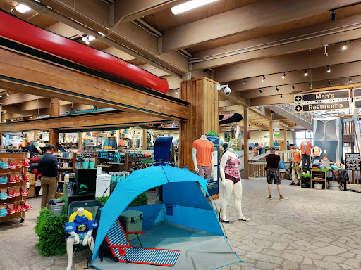 Clothing Store «L.L. Bean», reviews and photos, 95 Main St, Freeport, ME 04032, USA