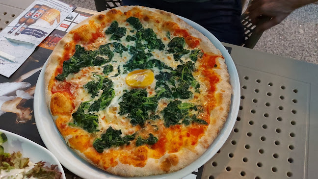 Kommentare und Rezensionen über Pizzeria Le Suisse