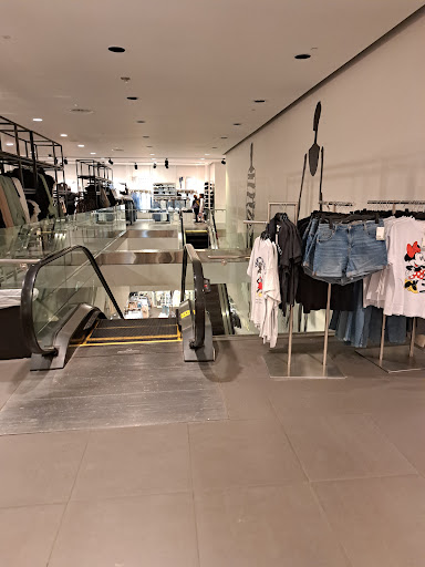 Clothing Store «H&M», reviews and photos, 1620 Cumberland Mall, Atlanta, GA 30339, USA