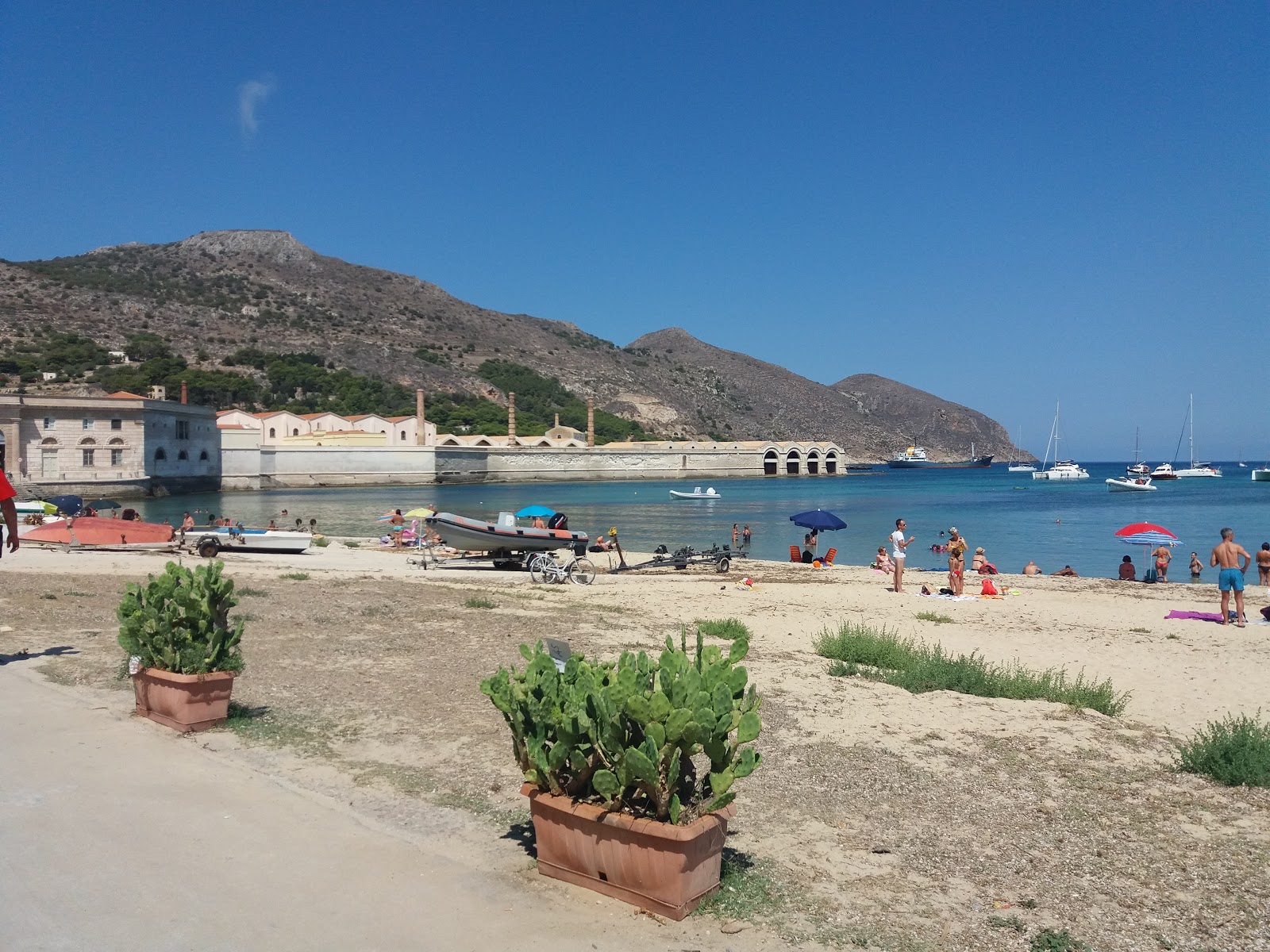 Photo of Praia Beach (Favignana) with partly clean level of cleanliness