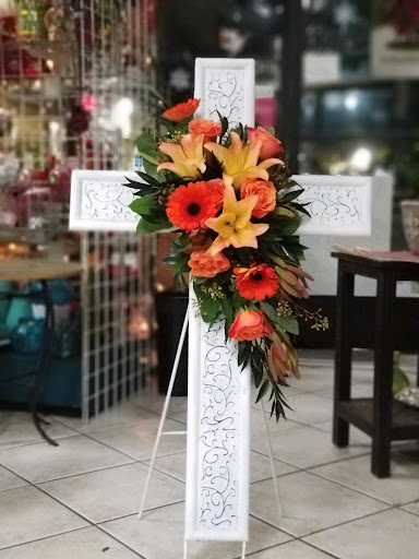 Florist «AAA Florist», reviews and photos, 1277 W 6th St, Corona, CA 92882, USA