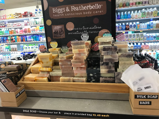 Grocery Store «Stop & Shop», reviews and photos, 154 Westchester Ave, White Plains, NY 10604, USA