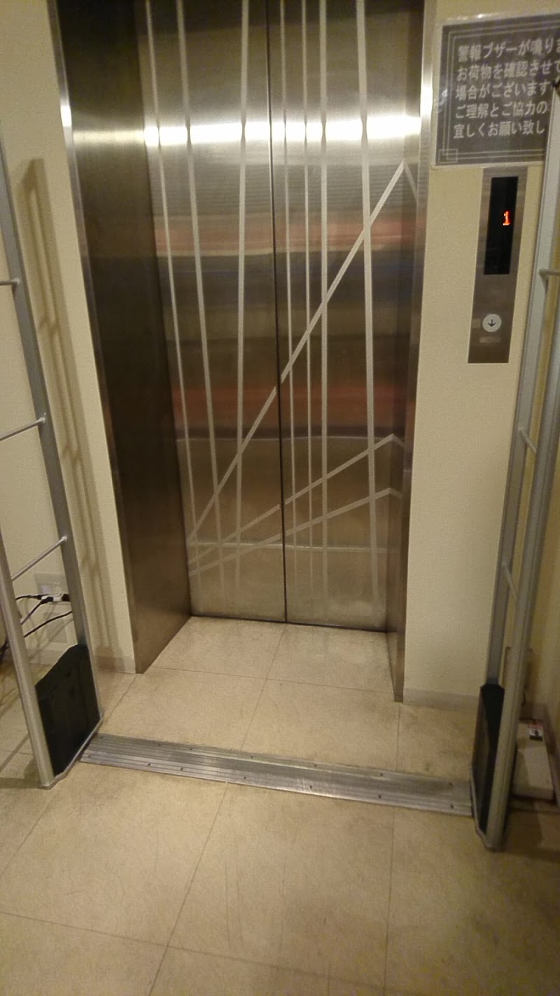 なんば ネットカフェ アットワン 日本橋駅前店 大阪府大阪市中央区日本橋 インターネット カフェ グルコミ