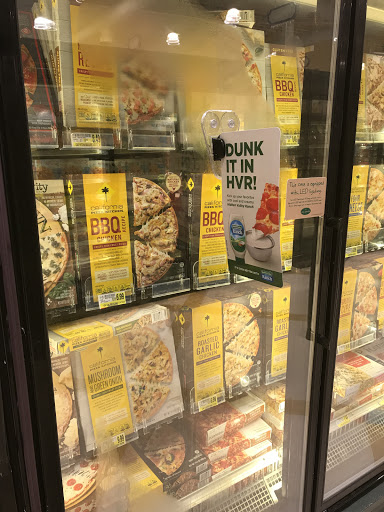 Grocery Store «Harris Teeter», reviews and photos, 2080 Kildaire Farm Rd, Cary, NC 27511, USA