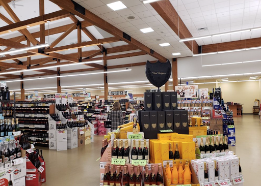 State Liquor Store «NH Liquor & Wine Outlet», reviews and photos, 92 Cluff Crossing Rd, Salem, NH 03079, USA