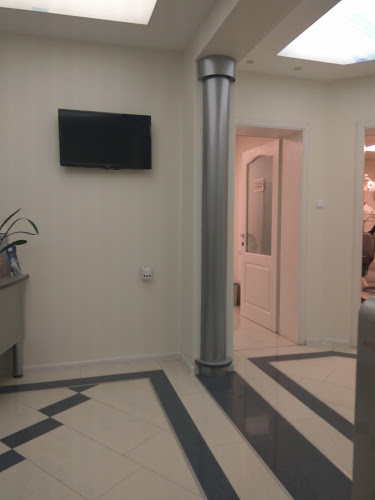 Дентален център „Д-р Даковски“| Стоматологична клиника Варна | Зъболекарски кабинет Варна | Зъболекар Варна - Зъболекар