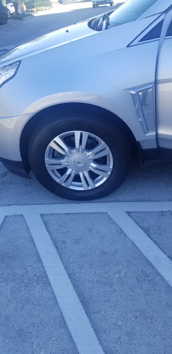 Auto Body Shop «Sewell Collision Center of Houston», reviews and photos, 111 Stage Runn Dr, Houston, TX 77090, USA