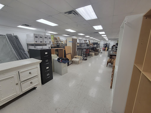 Thrift Store «32nd St & Cactus Goodwill Retail Store & Donation Center», reviews and photos