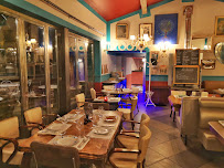 Atmosphère du Restaurant français Sous les Micocouliers à Eygalières - n°17