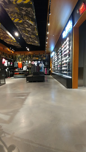 Shoe Store «Finish Line», reviews and photos, 4200 Conroy Rd #120, Orlando, FL 32839, USA