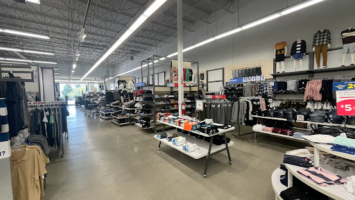 Clothing Store «Old Navy», reviews and photos, 4300 Towne Center Dr, Louisville, KY 40241, USA