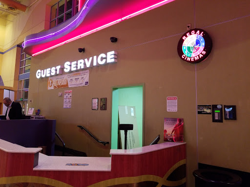 Movie Theater «Regal Cinemas Southland Mall 16», reviews and photos, 20505 S Dixie Hwy, Cutler Bay, FL 33189, USA