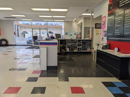 Tire Shop «Firestone Complete Auto Care», reviews and photos, 941 Fort Crook Rd N, Bellevue, NE 68005, USA